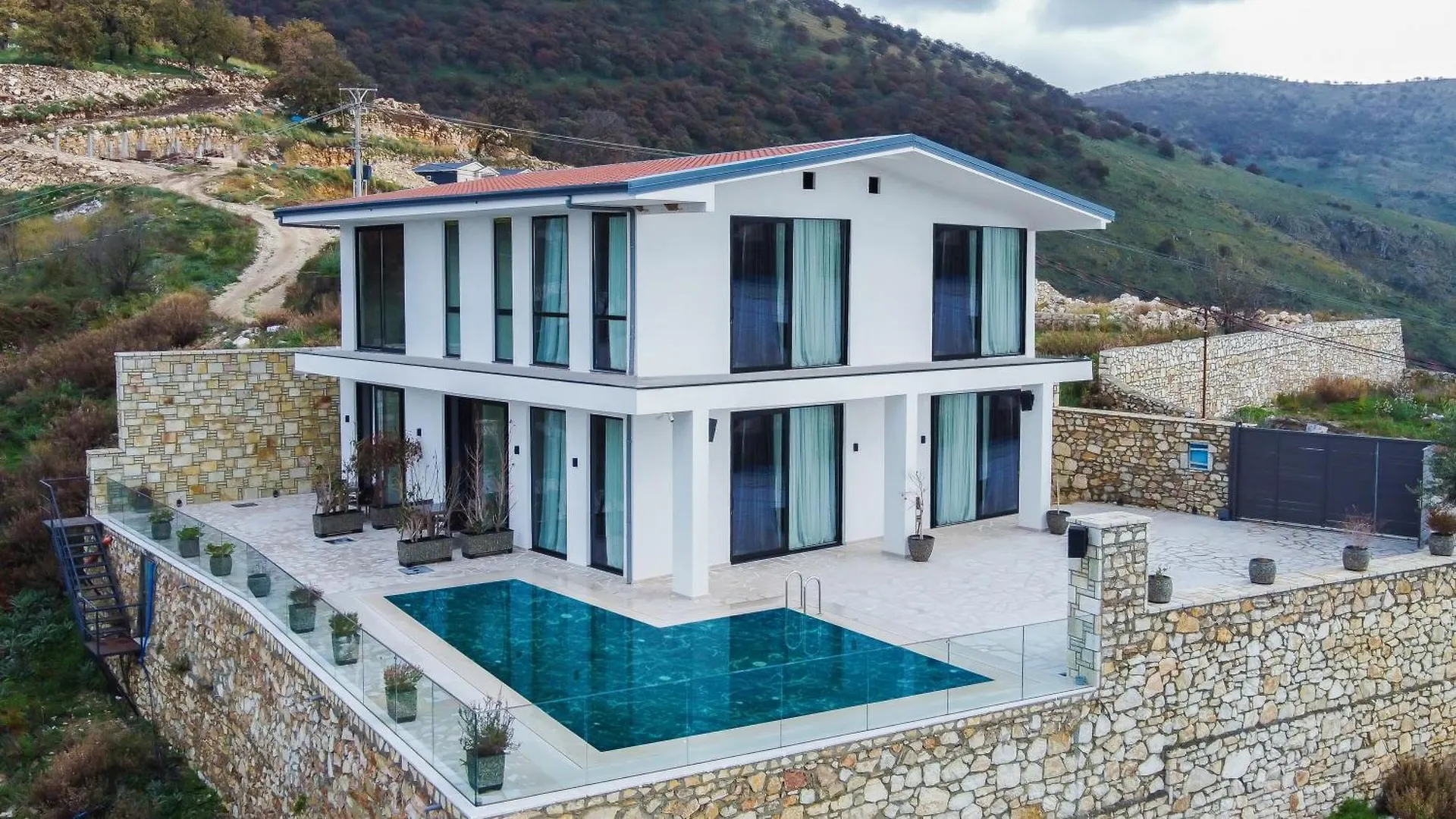 Vila Infinity Himare